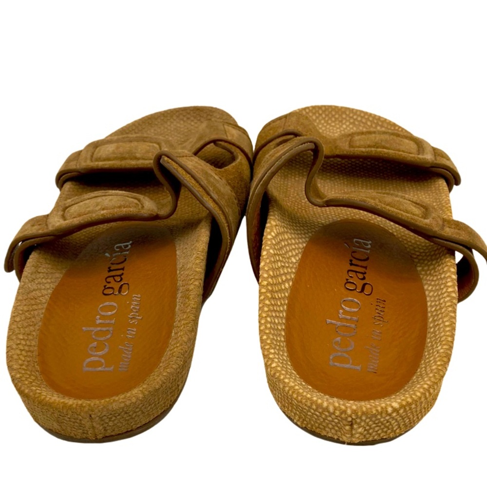 NWOB Pedro Garcia Hazelnut Brown Suede Arielle Snake Embossed Buckle Slide -Sz 7 - Picture 4 of 8